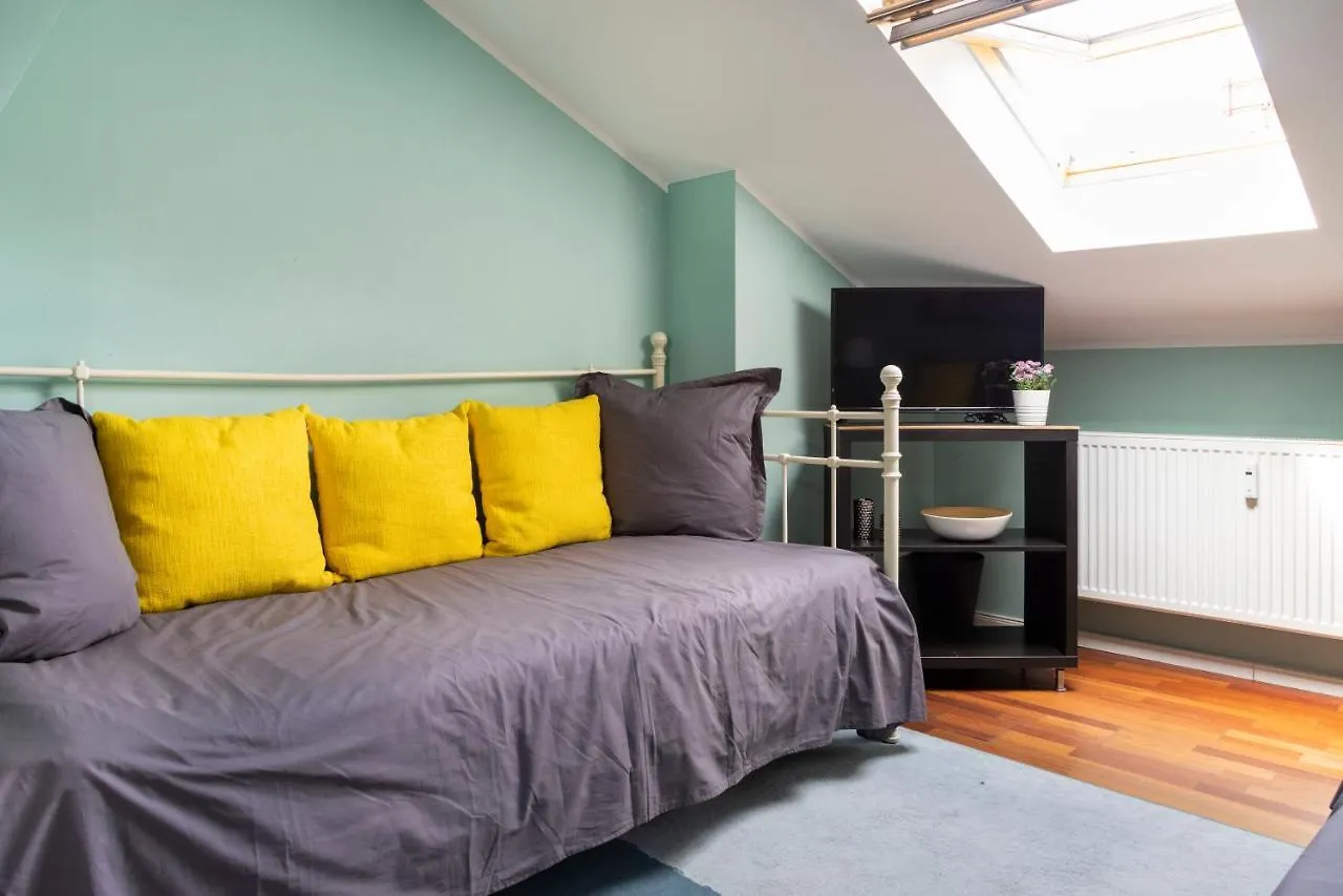 Apartment Rosenthaler Calling - Rooftop Apartment+A/C Berlin Germany